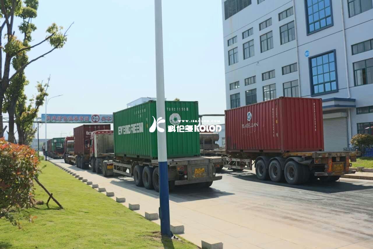 4月30日，車(chē)水馬龍，揭開(kāi)公司“大戰紅五月”的序幕……